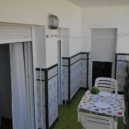 El Mirador De Apartment *
